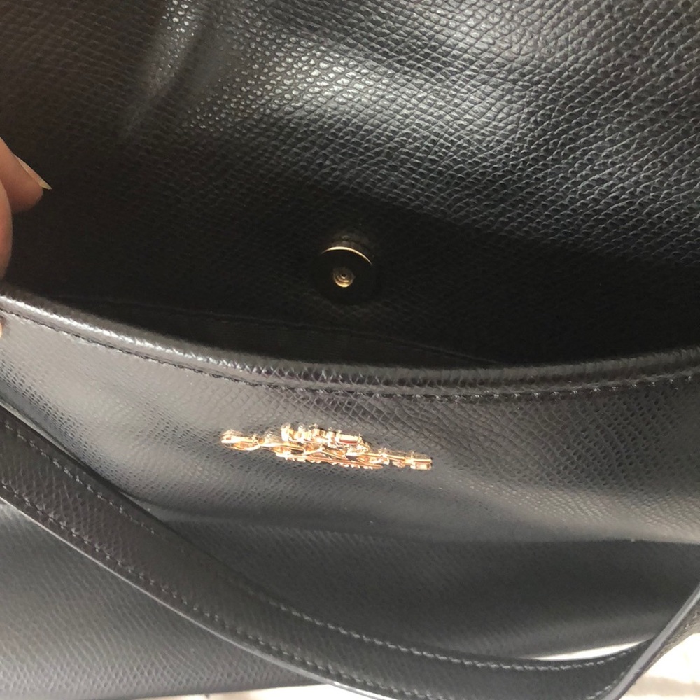 Coach leather tote w/removable crossbody - Picture 4 of 5